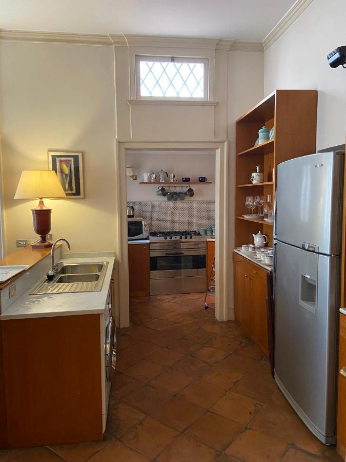 Royal Apartment In San Domenico Maggiore เนเปิลส์ ภายนอก รูปภาพ